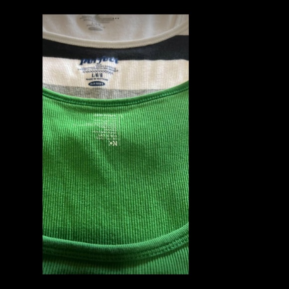 Lot of 9 OLD NAVY tanks - Picture 6 of 10